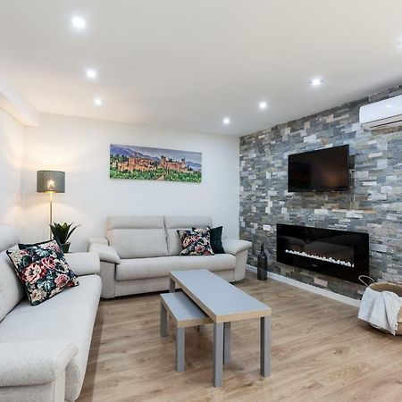 Apartamentos Reina Isabel Granada Ngoại thất bức ảnh