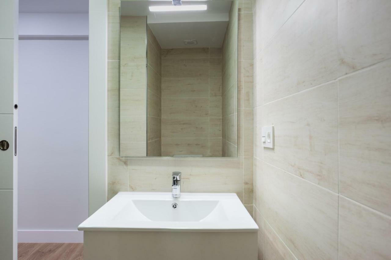 Apartamentos Reina Isabel Granada Ngoại thất bức ảnh